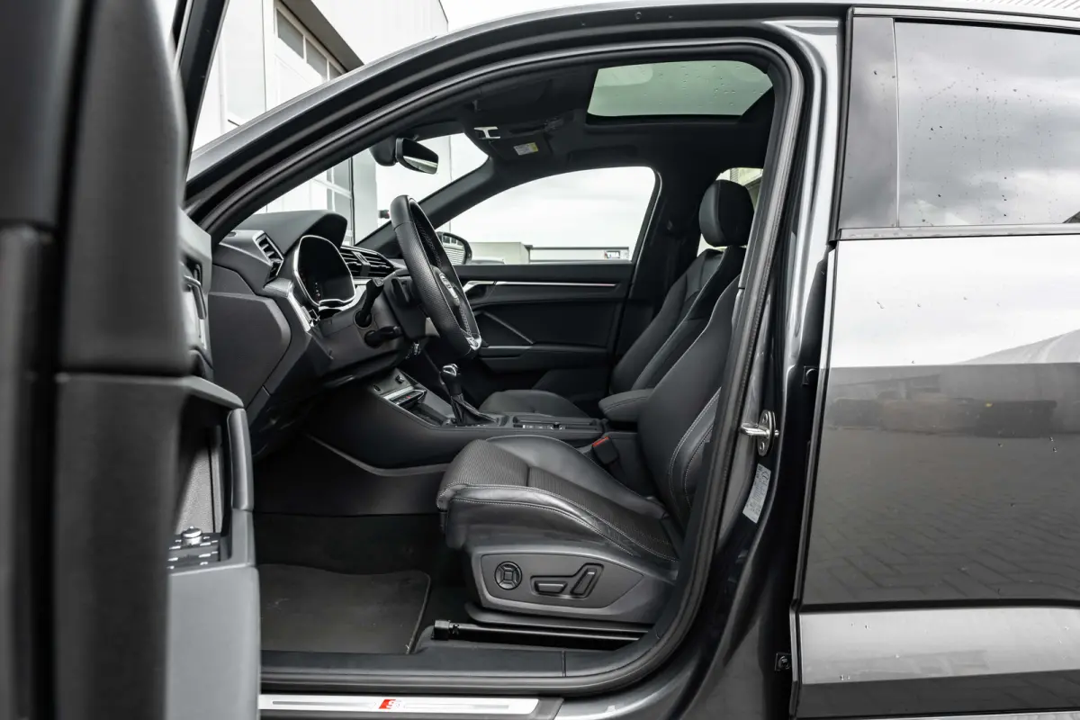 45 TFSI e S Edition 245PK | Panorama Dak | Sfeerverlichting | Elek. stoelen | Matrix LED Koplampen | Comfort Sleutel