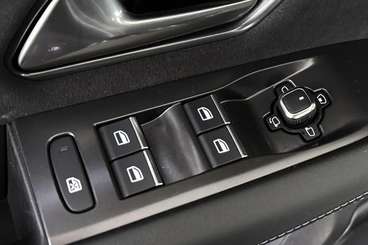 1.6 Turbo Plug-in-Hybrid Ultimate Panoramadak Leder Trekhaak Massage