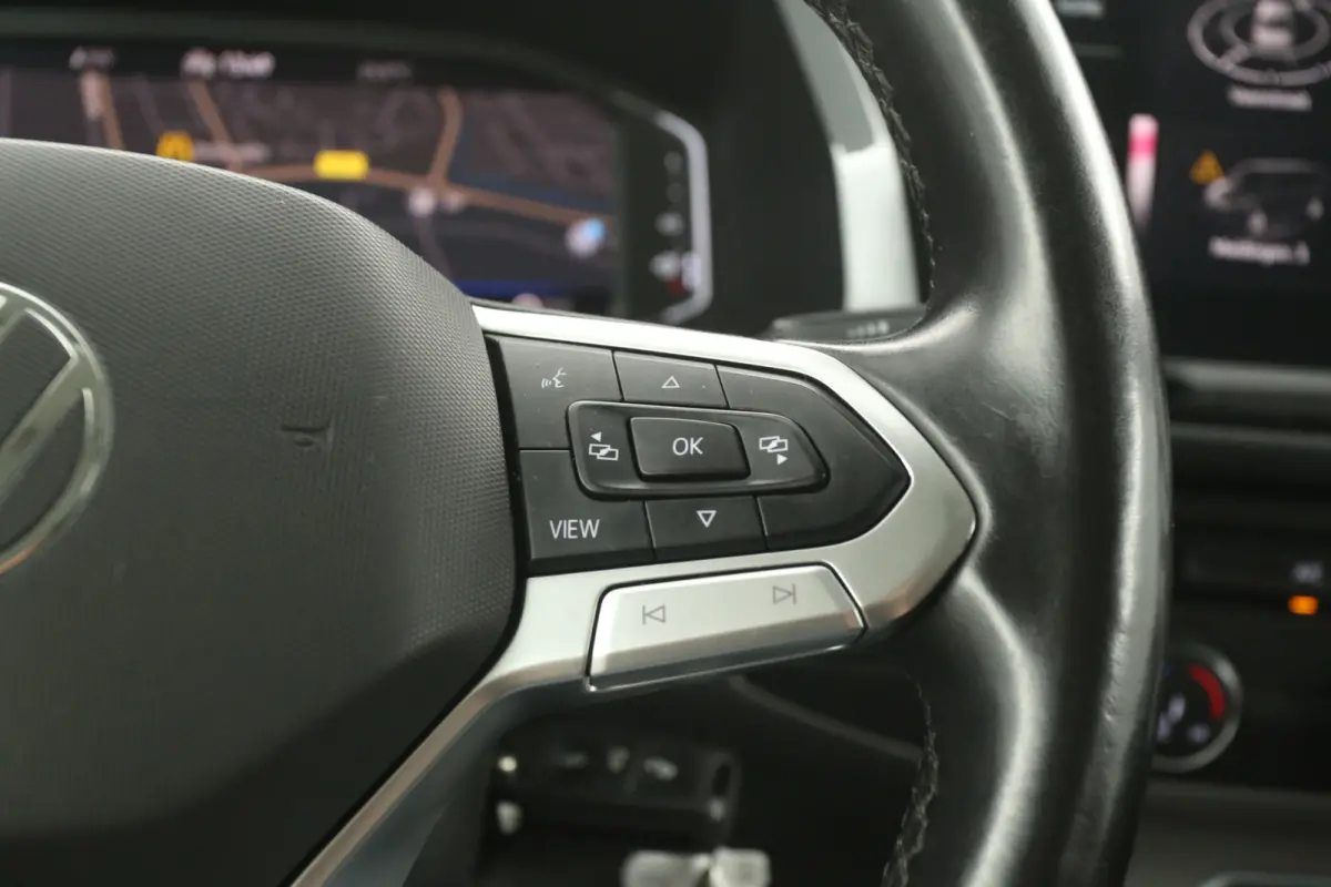 2.0 TDI BULLI 150PK L2H1 | Automaat | Dubbele Cabine | Airco | Cruise | Virtual | Camera | Carplay | Trekhaak