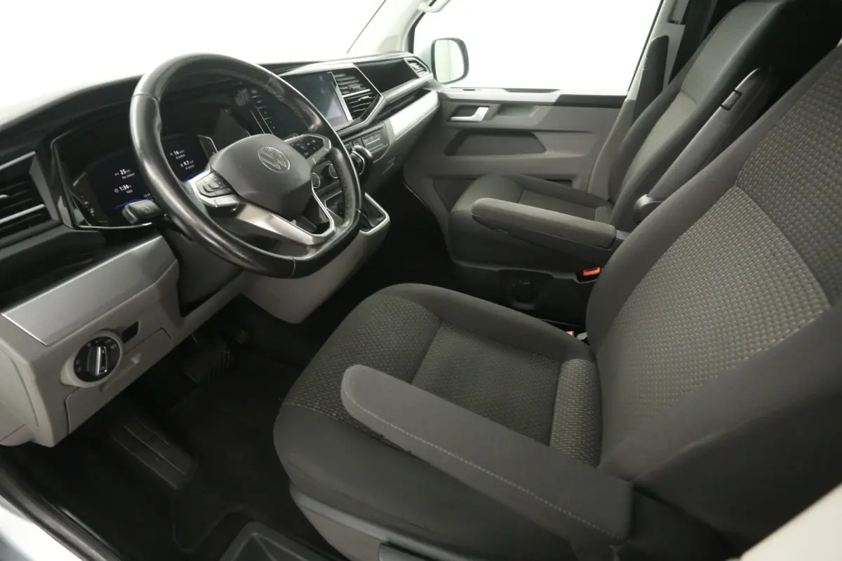 2.0 TDI BULLI 150PK L2H1 | Automaat | Dubbele Cabine | Airco | Cruise | Virtual | Camera | Carplay | Trekhaak