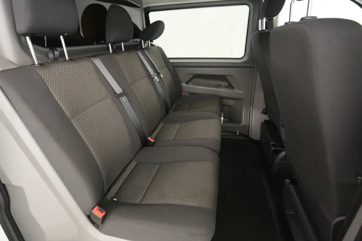 2.0 TDI BULLI 150PK L2H1 | Automaat | Dubbele Cabine | Airco | Cruise | Virtual | Camera | Carplay | Trekhaak