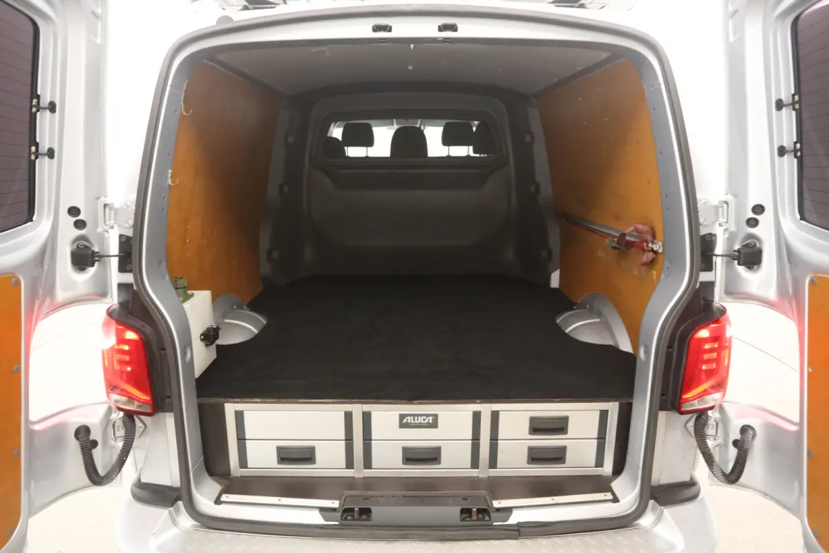 2.0 TDI BULLI 150PK L2H1 | Automaat | Dubbele Cabine | Airco | Cruise | Virtual | Camera | Carplay | Trekhaak