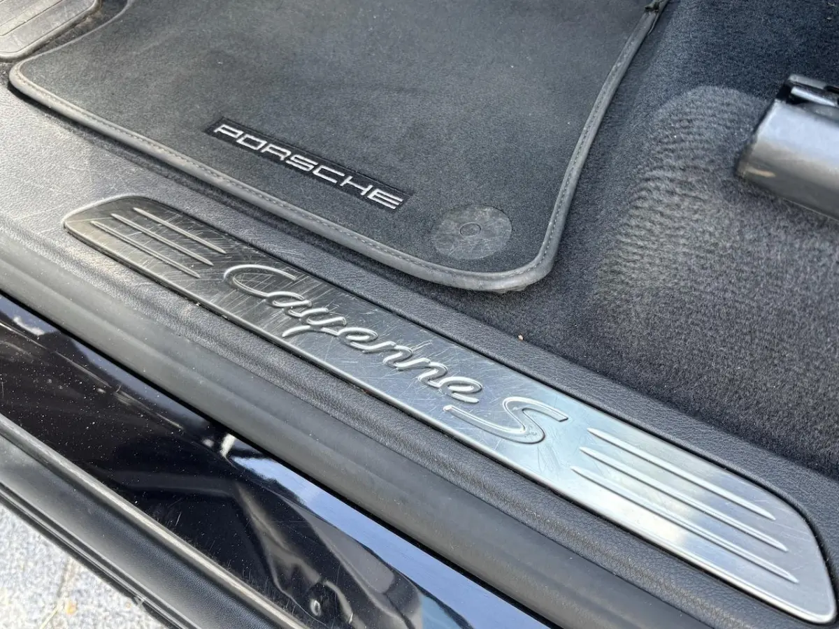 3.0 S E-Hybrid | Camera | Clima | Cruise | LM Velgen | Lederen bekleding | Memory chairs |