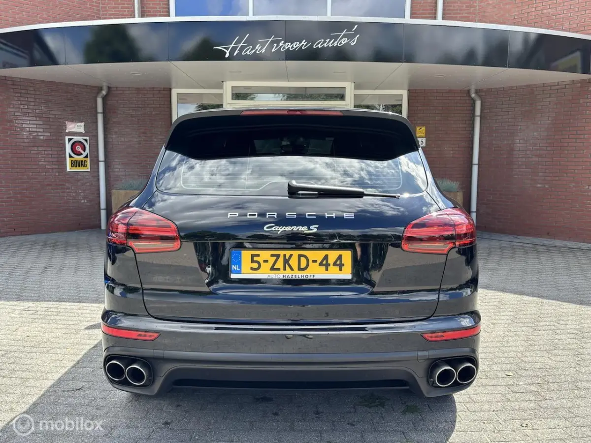3.0 S E-Hybrid | Camera | Clima | Cruise | LM Velgen | Lederen bekleding | Memory chairs |