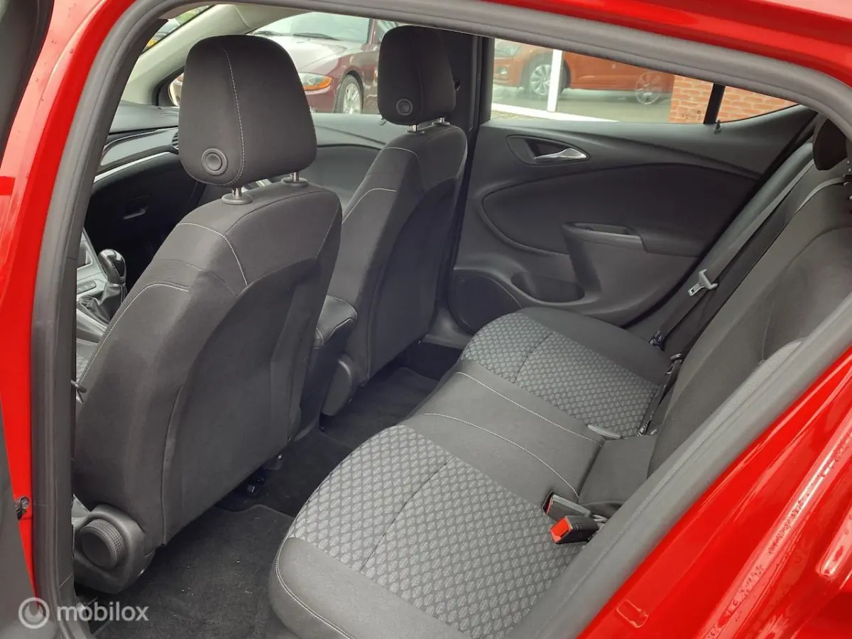 1.0 Online Edition | PDC V+A | Airco | Navigatie | Cruise | Apple Carplay/Android Auto | R