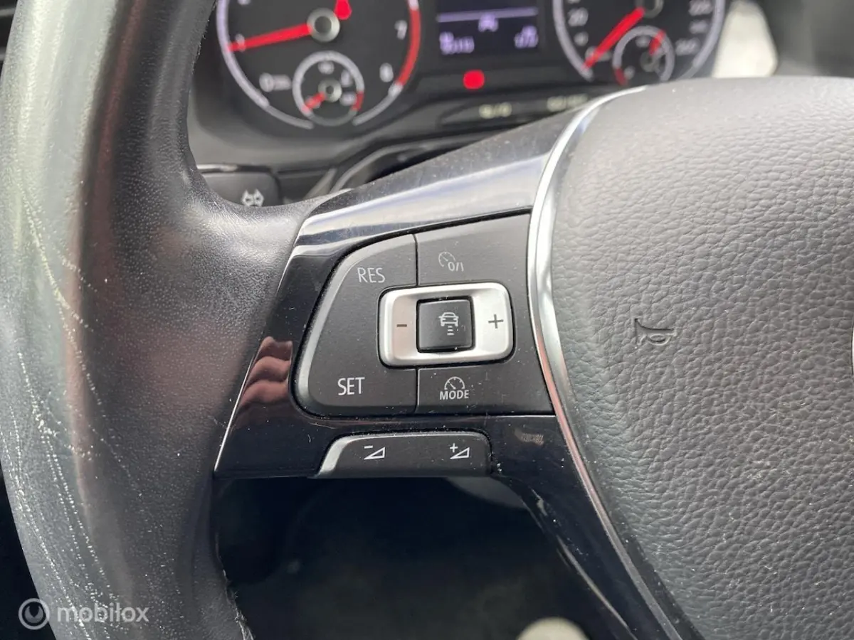 1.0 TSI Comfortline Als nieuw | Airco | Adapt. Cruise | Navigatie | Ndl auto | Apple Carpl