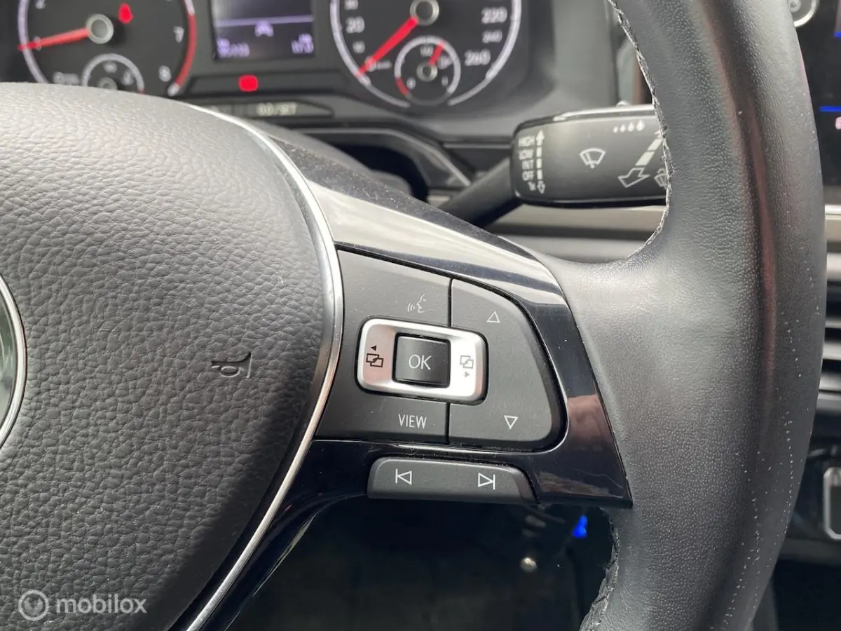 1.0 TSI Comfortline Als nieuw | Airco | Adapt. Cruise | Navigatie | Ndl auto | Apple Carpl
