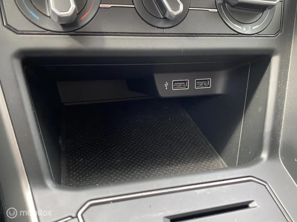 1.0 TSI Comfortline Als nieuw | Airco | Adapt. Cruise | Navigatie | Ndl auto | Apple Carpl