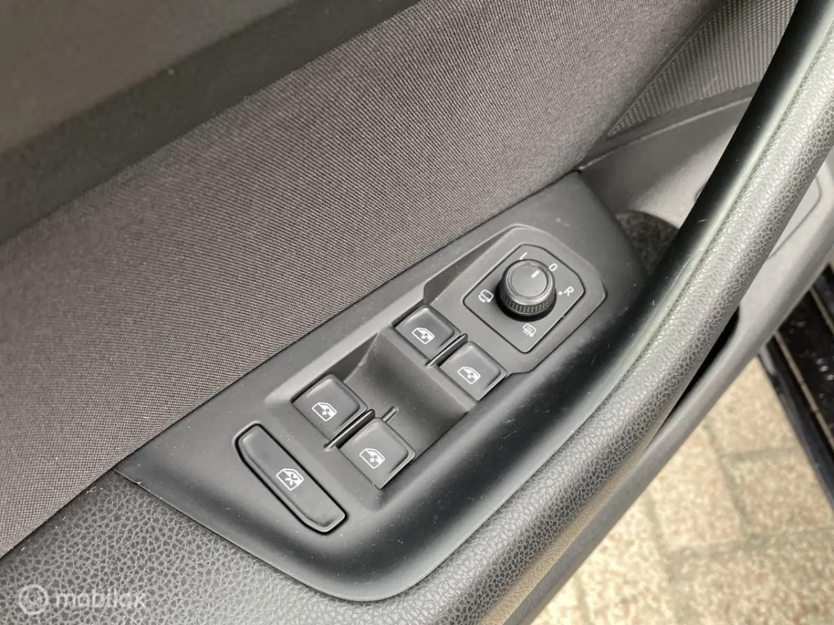 1.4 TSI Comfortline Automaat en Schuifdak | Clima | Cruise | Navigatie | 1e Eigenaar | LM