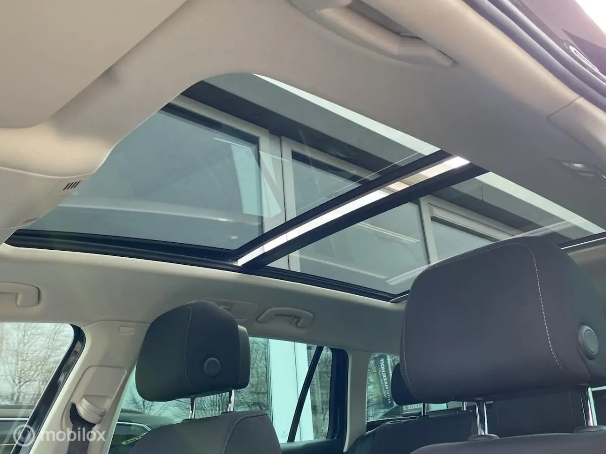 1.4 TSI Comfortline Automaat en Schuifdak | Clima | Cruise | Navigatie | 1e Eigenaar | LM