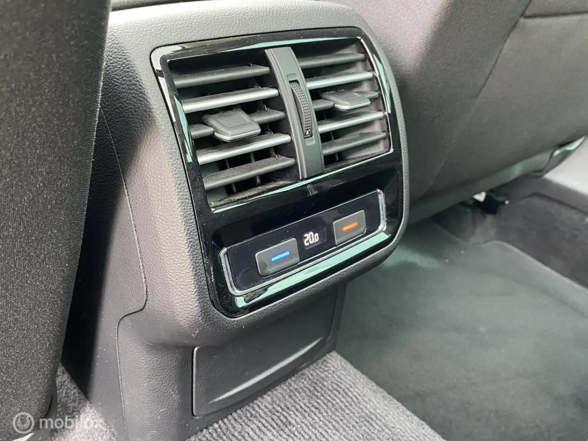 1.4 TSI Comfortline Automaat en Schuifdak | Clima | Cruise | Navigatie | 1e Eigenaar | LM
