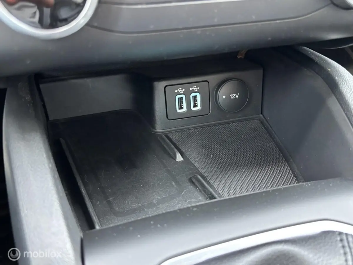 1.0 EcoBoost Trend Edition Business | Airco | Camera | PDC V+A | Navigatie | LM Velgen | C