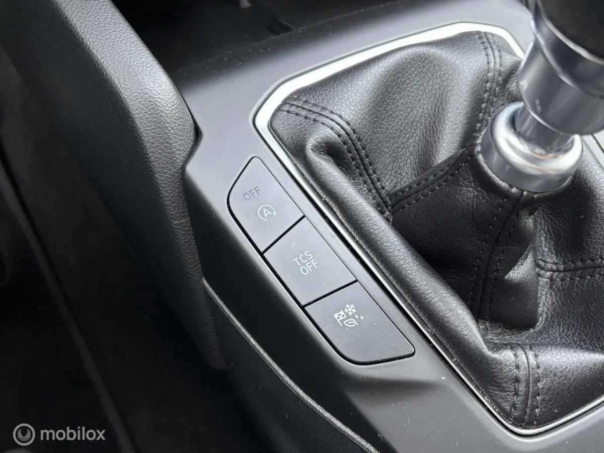 1.0 EcoBoost Trend Edition Business | Airco | Camera | PDC V+A | Navigatie | LM Velgen | C