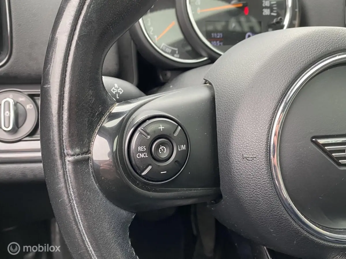 1.5 Cooper Salt Automaat | Schuif/Kanteldak | Stoelverwarming | Clima | PDC Achter | LM Ve