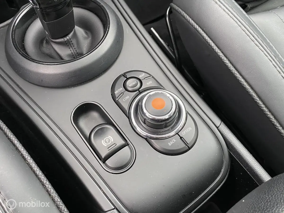 1.5 Cooper Salt Automaat | Schuif/Kanteldak | Stoelverwarming | Clima | PDC Achter | LM Ve