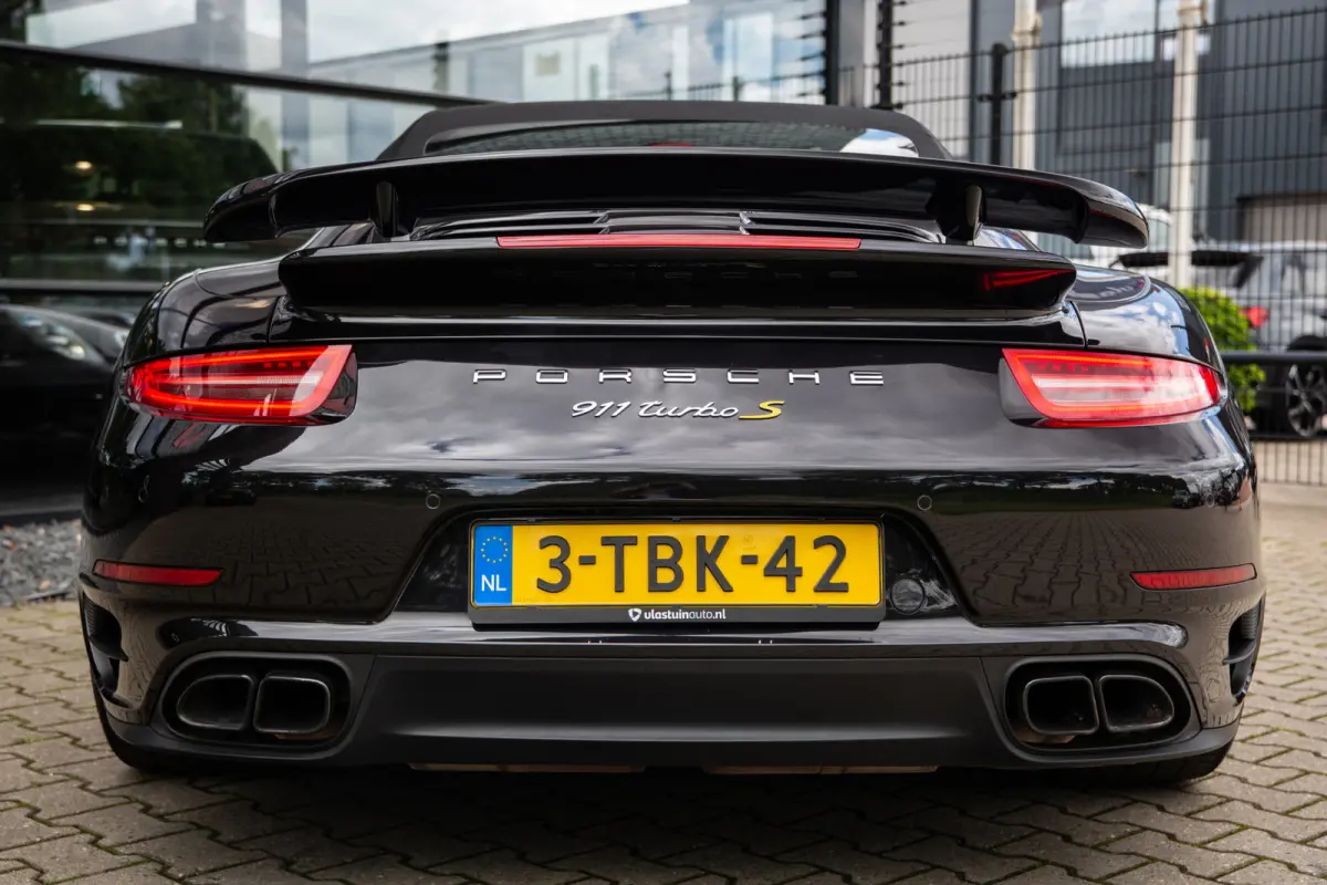 3.8 Turbo S 561PK , NL-auto, Keramisch, Bose, 18-voudig