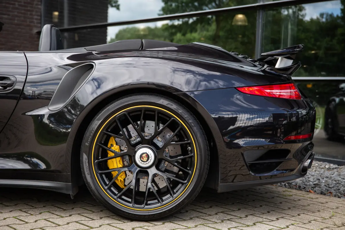 3.8 Turbo S 561PK , NL-auto, Keramisch, Bose, 18-voudig