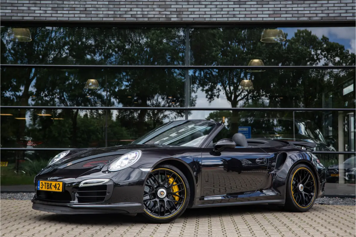 3.8 Turbo S 561PK , NL-auto, Keramisch, Bose, 18-voudig