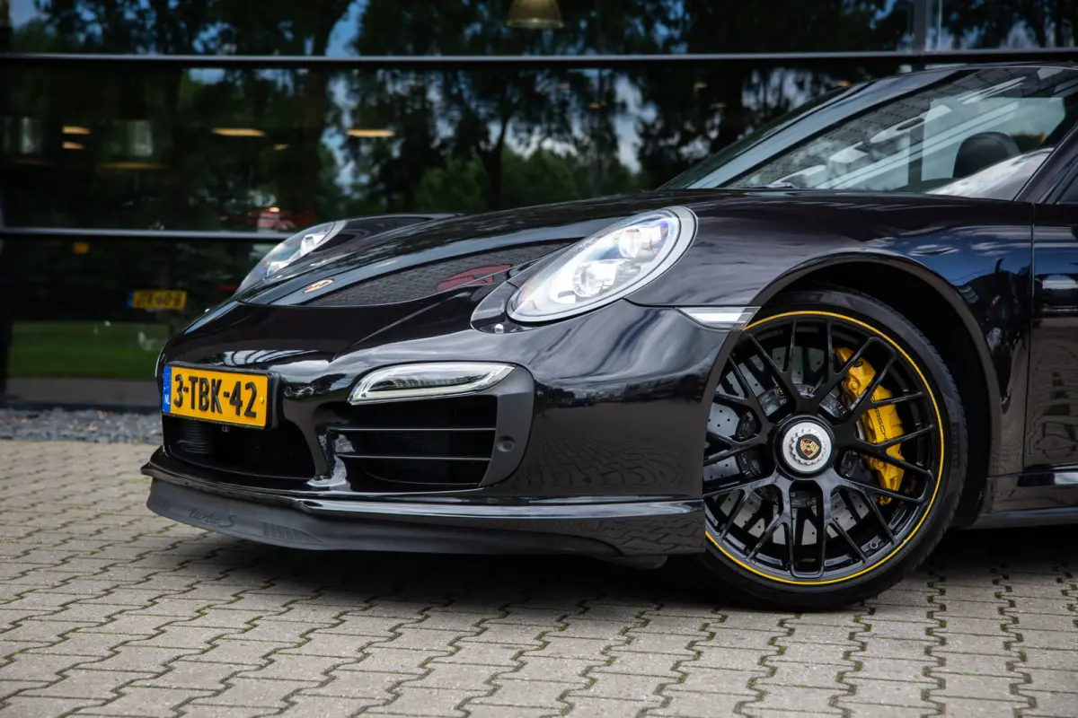 3.8 Turbo S 561PK , NL-auto, Keramisch, Bose, 18-voudig