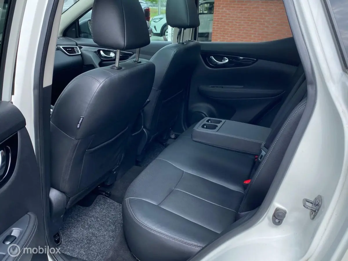 1.2 Business Edition Automaat | 360° Camera | Navi | Cruise | Lane Assist | Keyless Entry