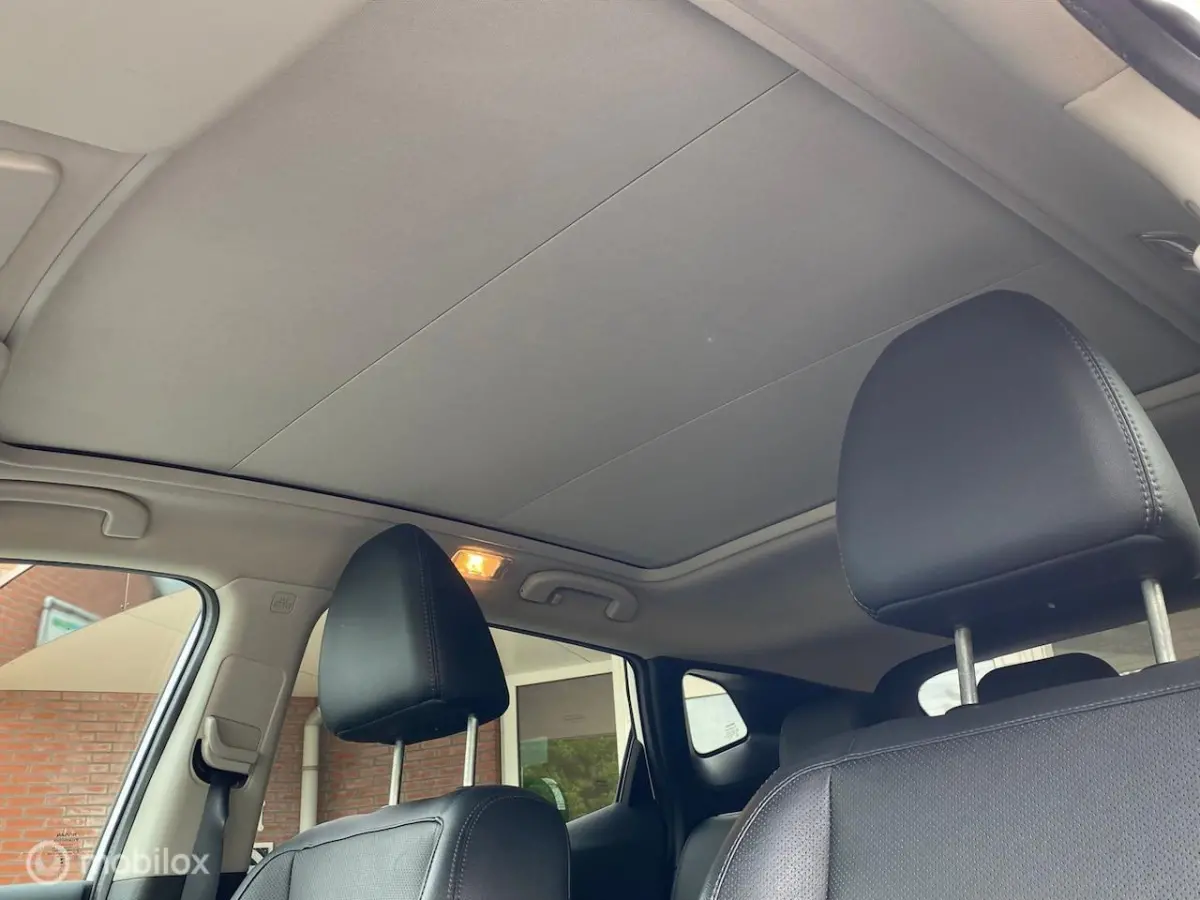 1.2 Business Edition Automaat | 360° Camera | Navi | Cruise | Lane Assist | Keyless Entry