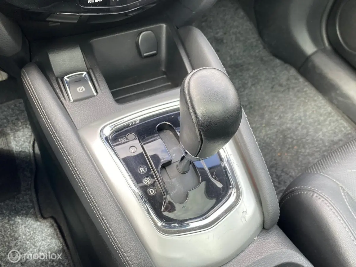 1.2 Business Edition Automaat | 360° Camera | Navi | Cruise | Lane Assist | Keyless Entry