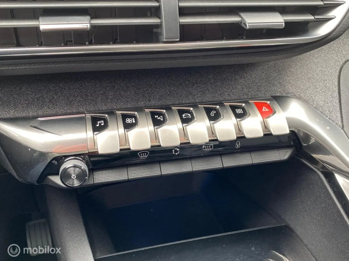 1.2 Puretech Premiere | Clima | Cruise | LM Velgen | Navigatie | Camera | Apple Carplay/An