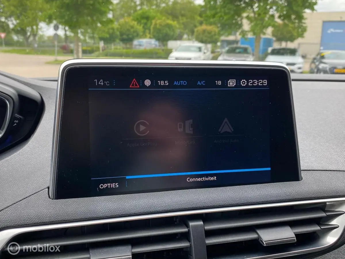 1.2 Puretech Premiere | Clima | Cruise | LM Velgen | Navigatie | Camera | Apple Carplay/An