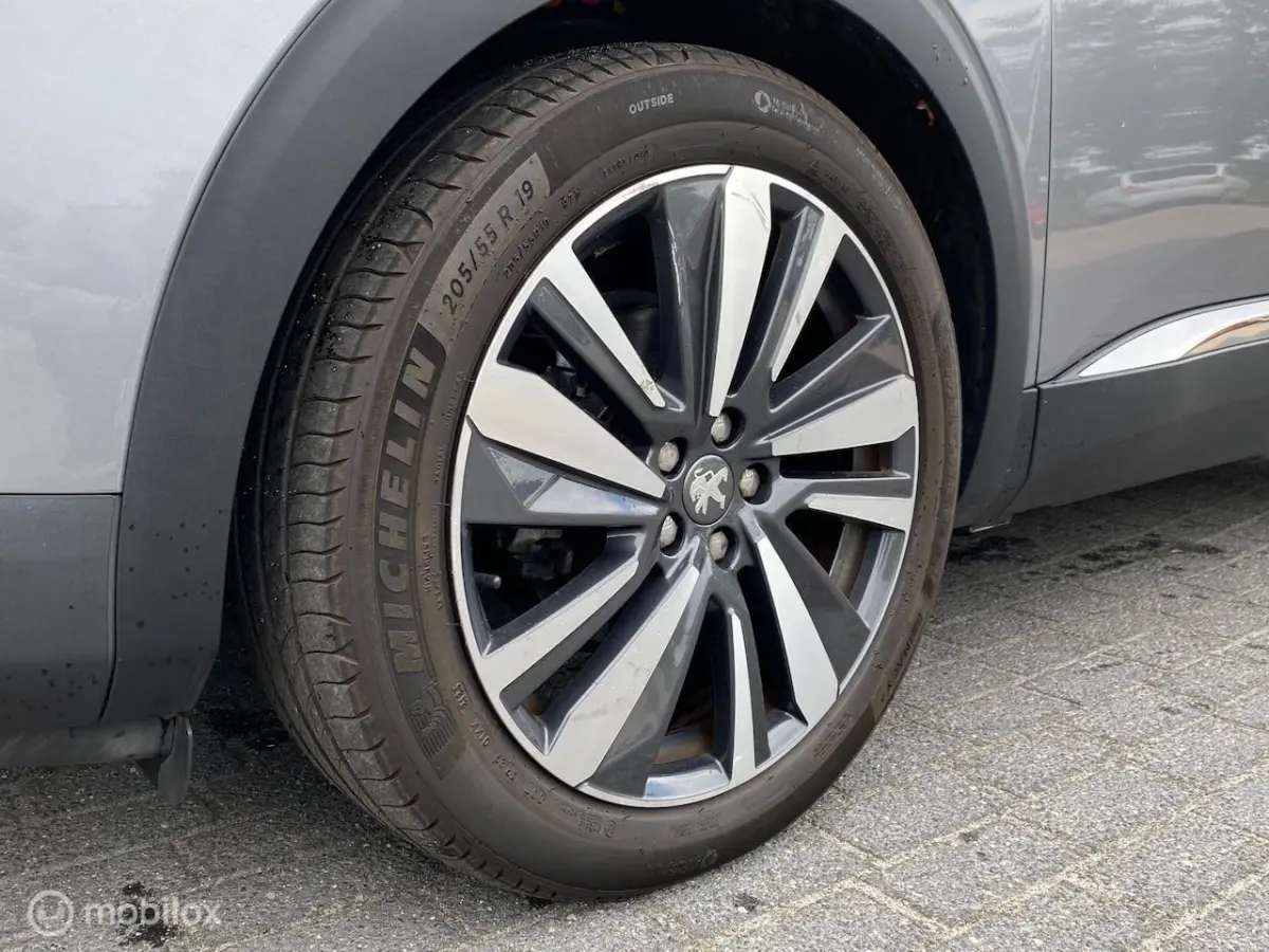 1.2 Puretech Premiere | Clima | Cruise | LM Velgen | Navigatie | Camera | Apple Carplay/An