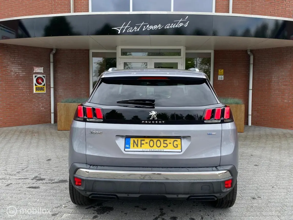 1.2 Puretech Premiere | Clima | Cruise | LM Velgen | Navigatie | Camera | Apple Carplay/An