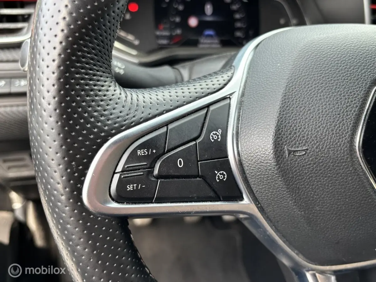 1.0 TCe R.S. Line | Keyless | Bose | Cruise | LED | Trekhaak | Camera V+A | PDC | stoelver