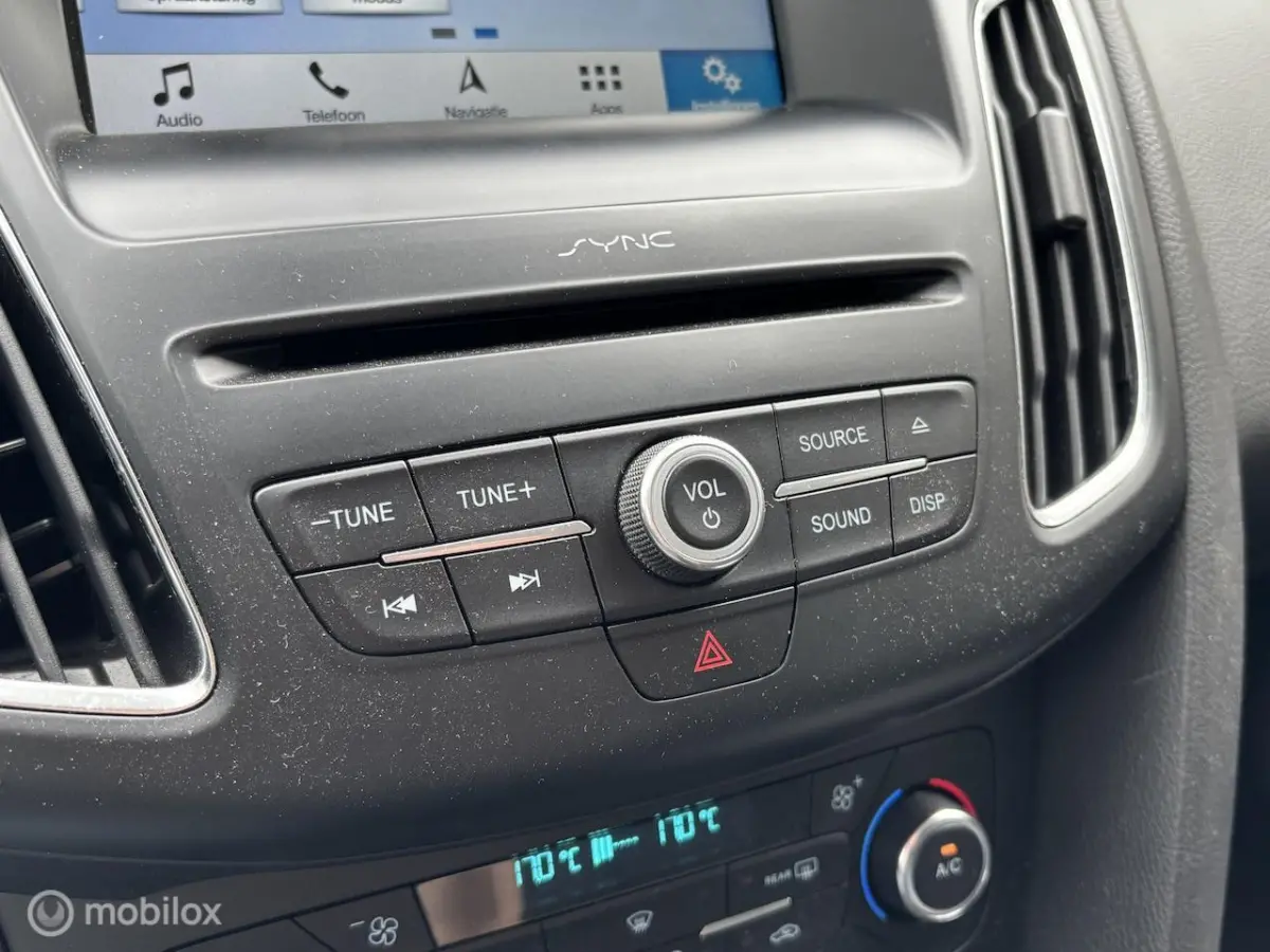 1.0 Lease Edition | Clima | Cruise | Apple Carplay/Android Auto | PDC Achter | RIJ