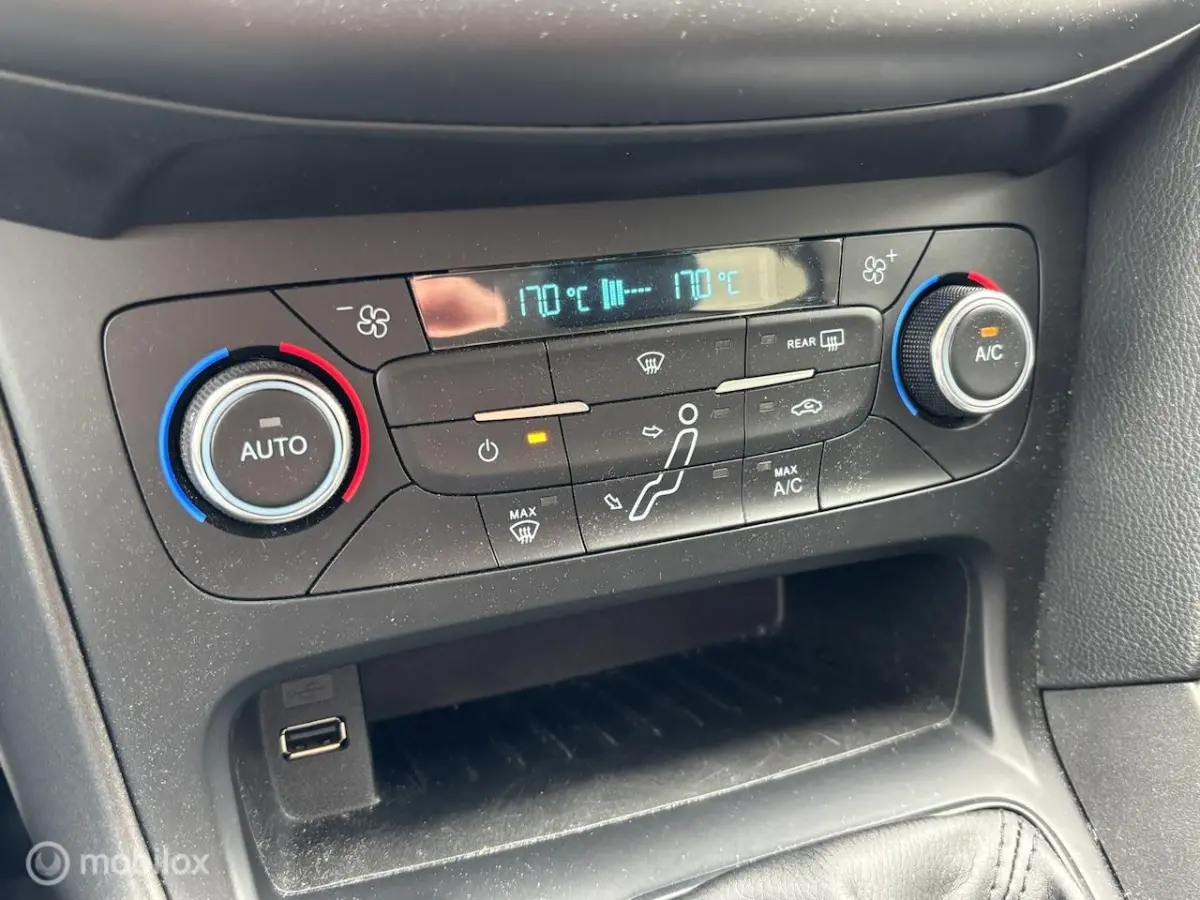 1.0 Lease Edition | Clima | Cruise | Apple Carplay/Android Auto | PDC Achter | RIJ