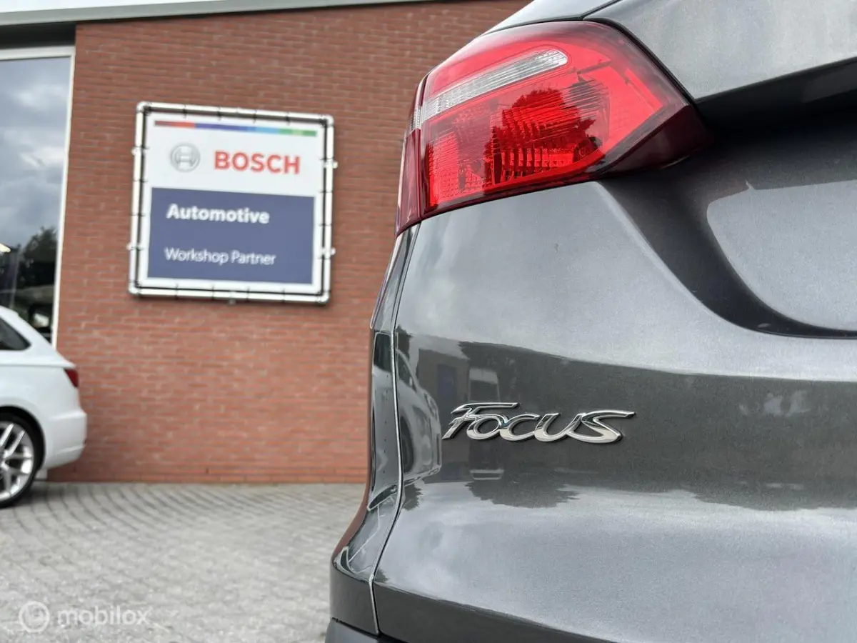 1.0 Lease Edition | Clima | Cruise | Apple Carplay/Android Auto | PDC Achter | RIJ