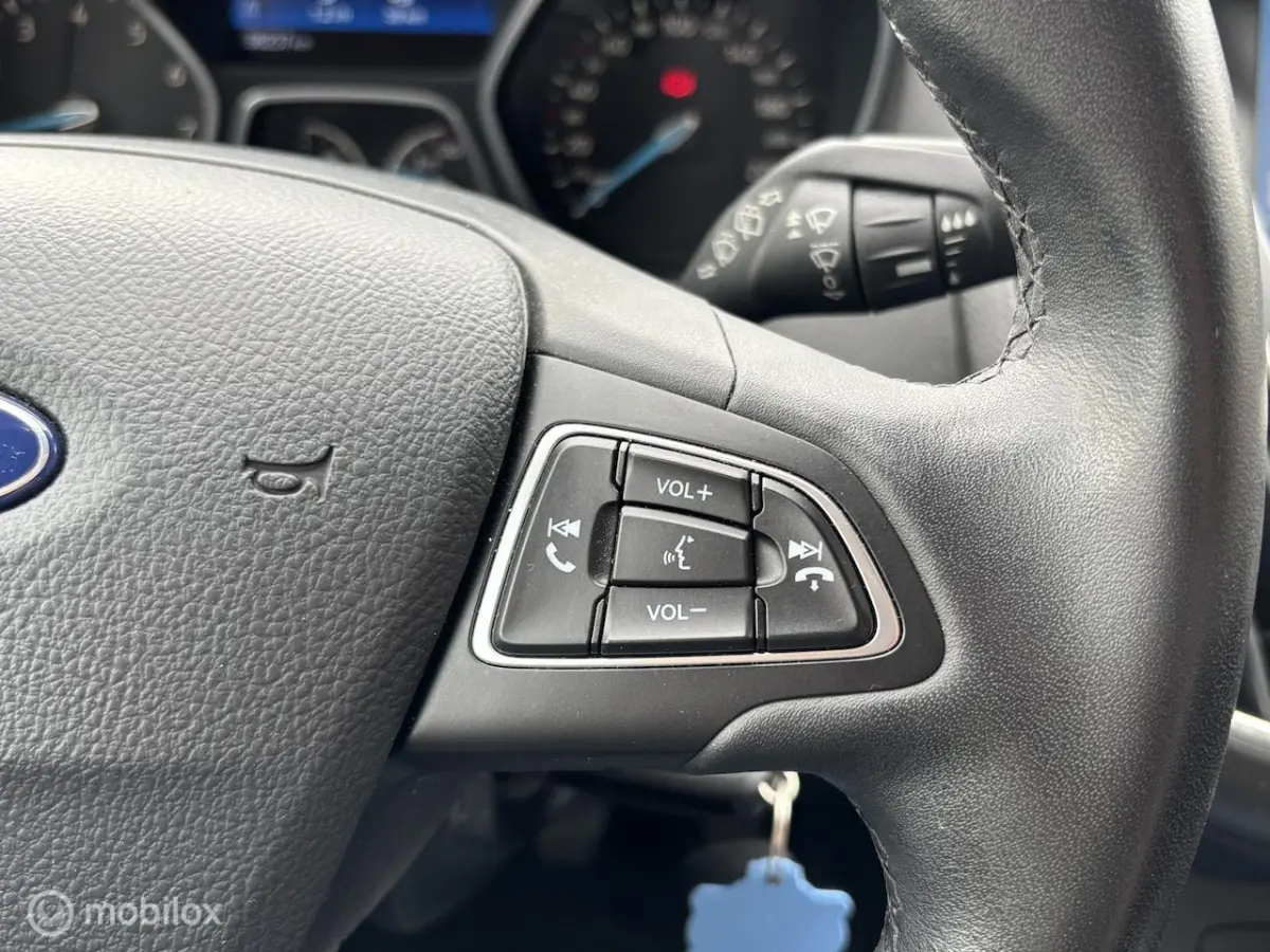1.0 Lease Edition | Clima | Cruise | Apple Carplay/Android Auto | PDC Achter | RIJ