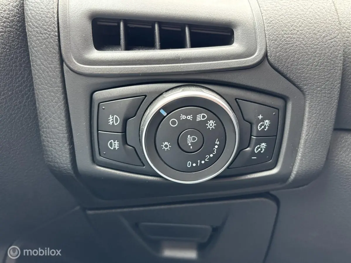 1.0 Lease Edition | Clima | Cruise | Apple Carplay/Android Auto | PDC Achter | RIJ