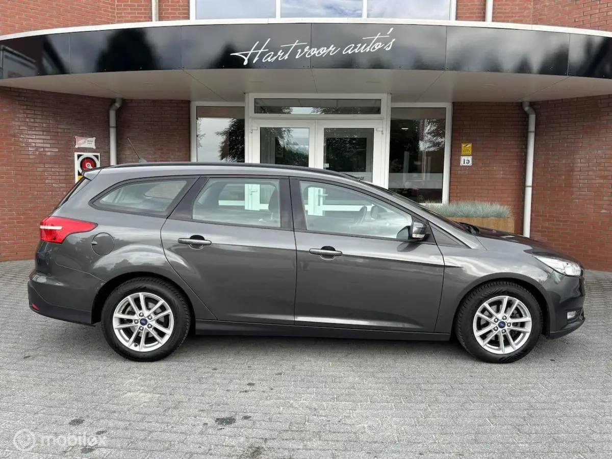 1.0 Lease Edition | Clima | Cruise | Apple Carplay/Android Auto | PDC Achter | RIJ