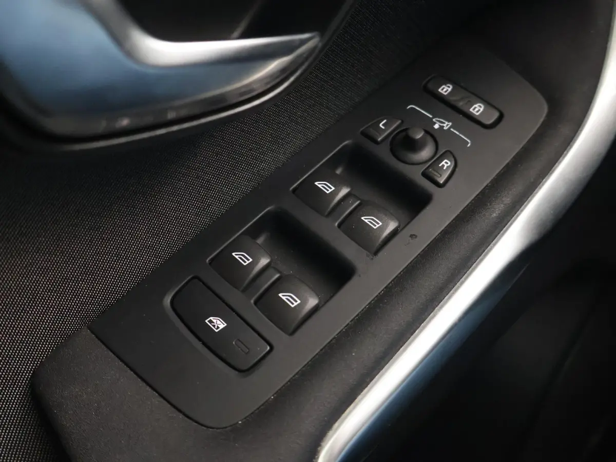 1.5 T3 NORDIC+ 152 PK AUT. *DEALER ONDERHOUDEN* + LED | STOELVERW. | NAVIGATIE
