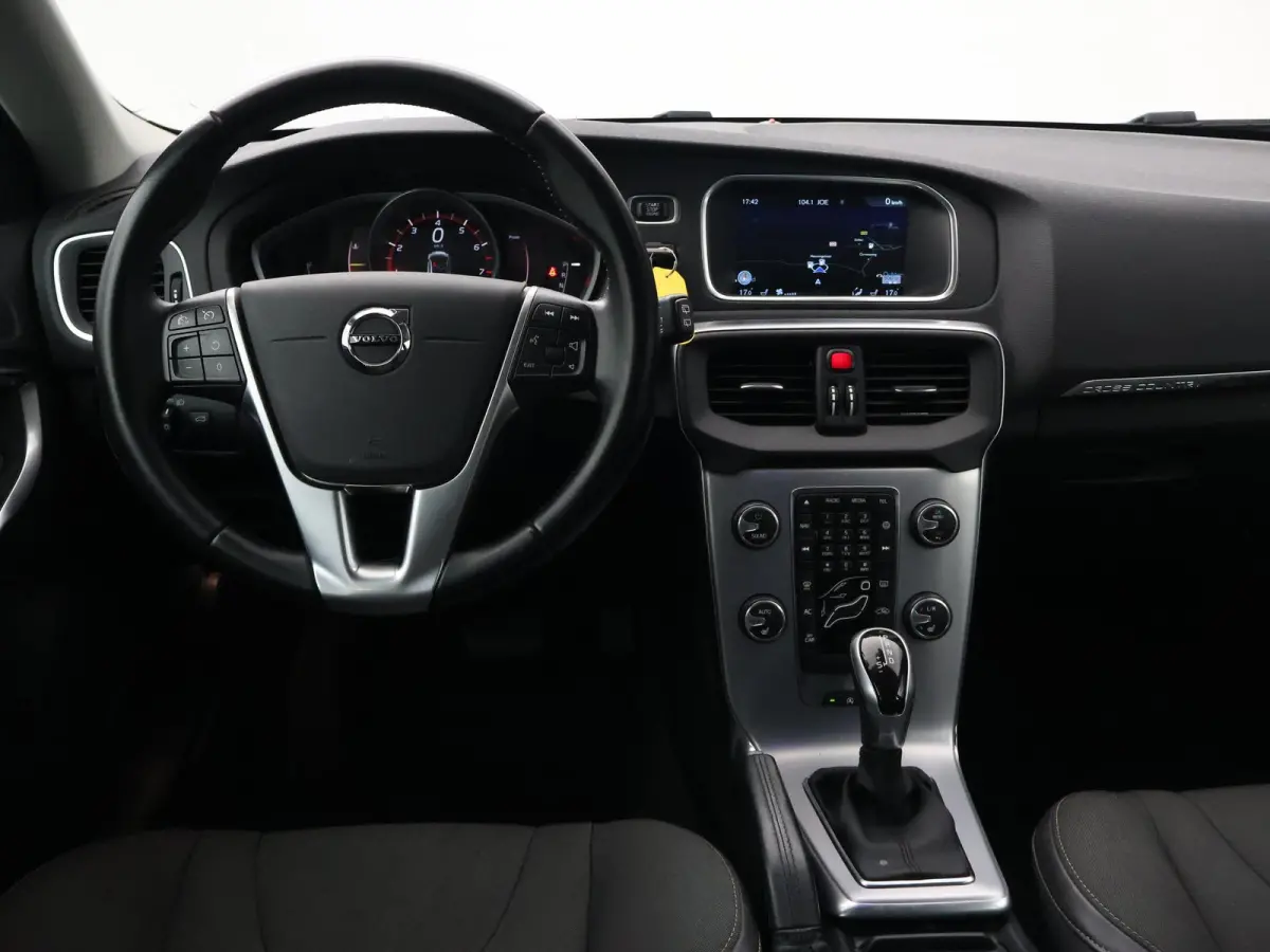 1.5 T3 NORDIC+ 152 PK AUT. *DEALER ONDERHOUDEN* + LED | STOELVERW. | NAVIGATIE