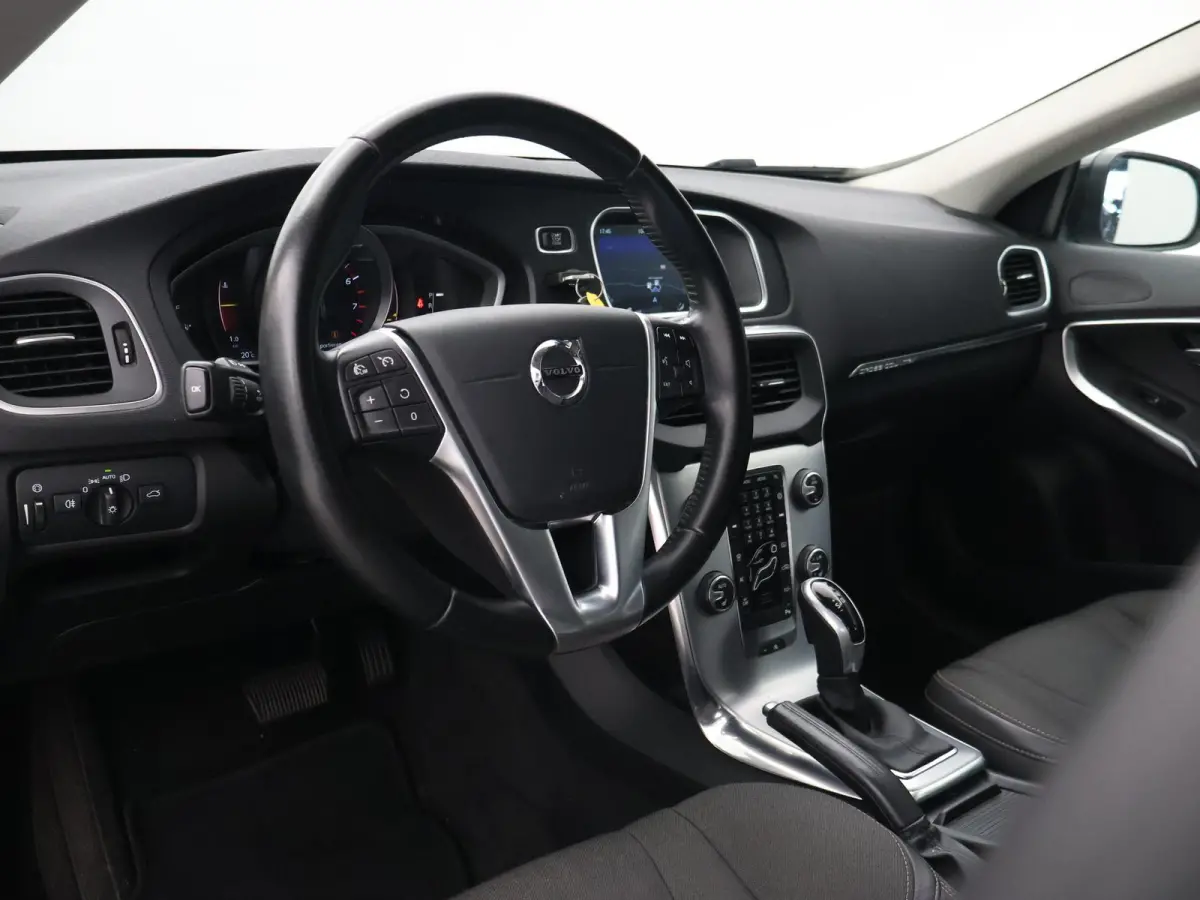1.5 T3 NORDIC+ 152 PK AUT. *DEALER ONDERHOUDEN* + LED | STOELVERW. | NAVIGATIE