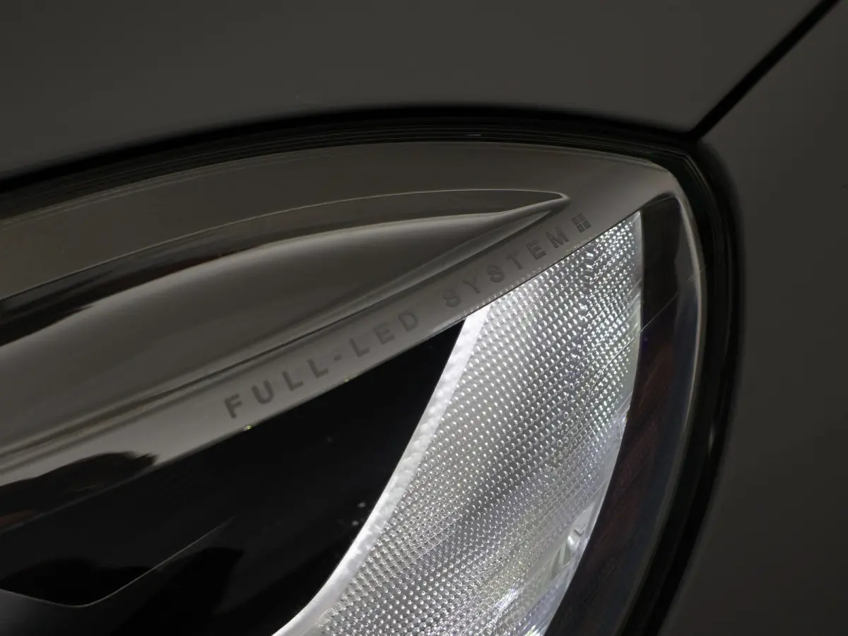 1.5 T3 NORDIC+ 152 PK AUT. *DEALER ONDERHOUDEN* + LED | STOELVERW. | NAVIGATIE