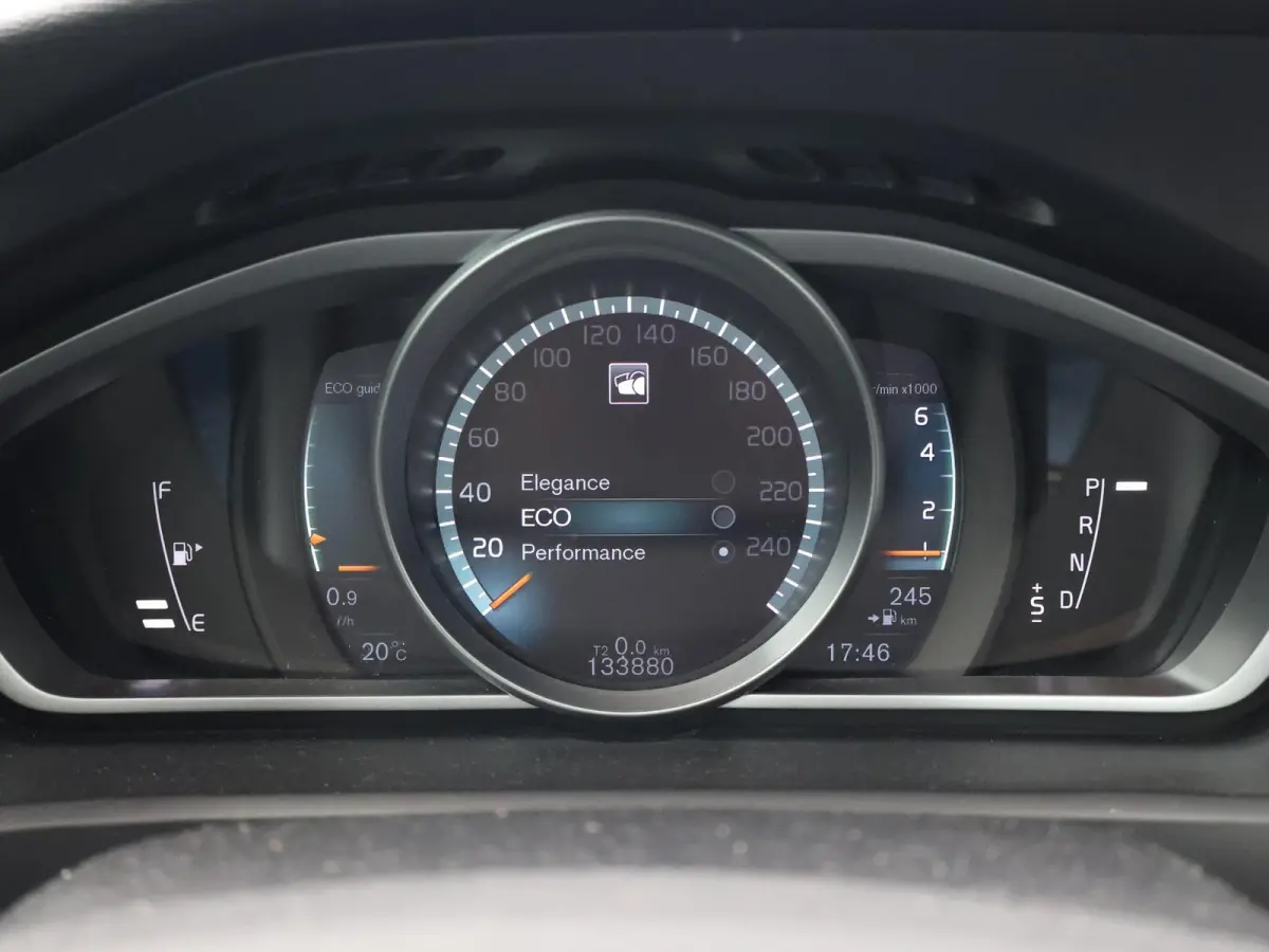 1.5 T3 NORDIC+ 152 PK AUT. *DEALER ONDERHOUDEN* + LED | STOELVERW. | NAVIGATIE