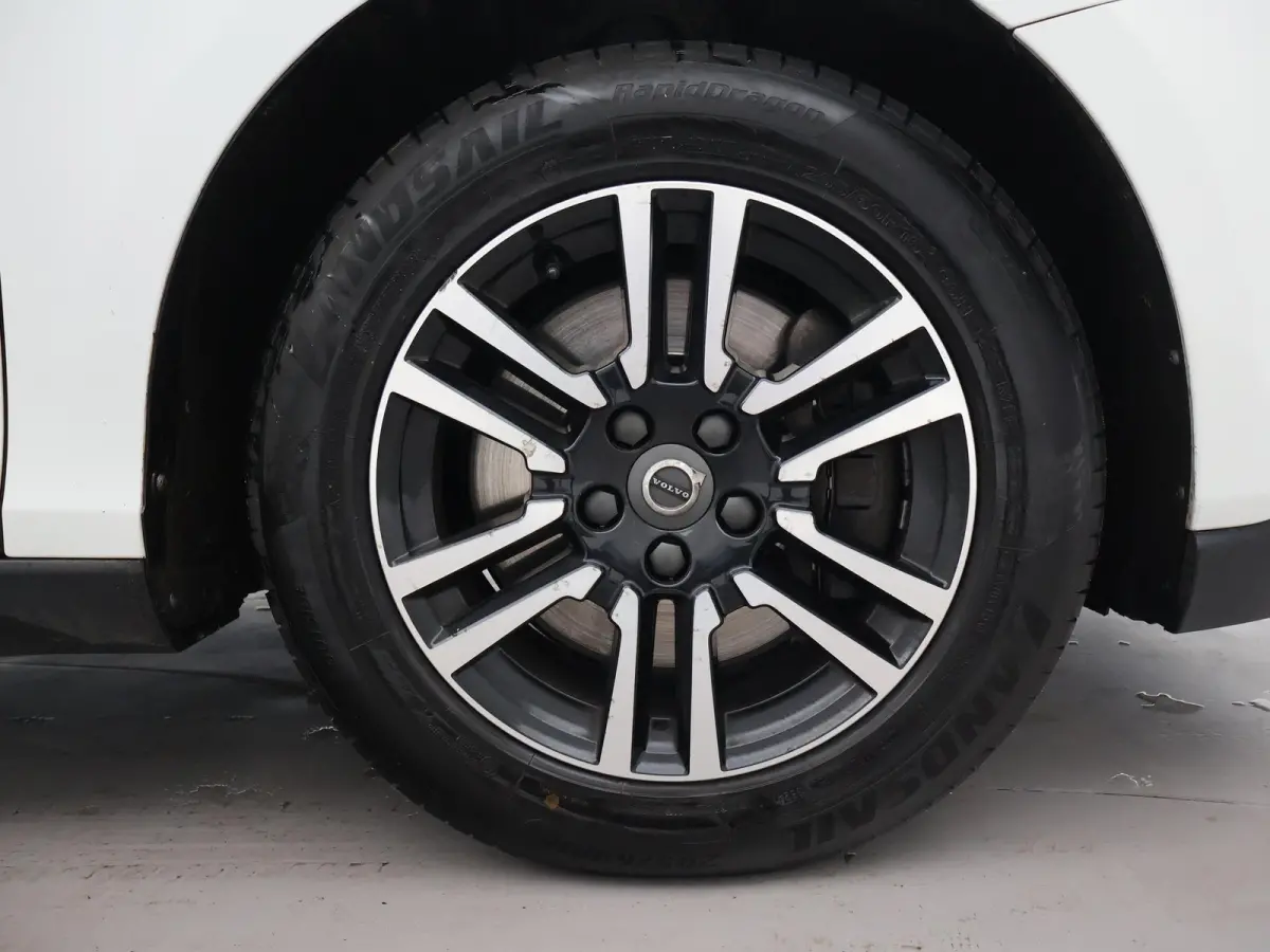 1.5 T3 NORDIC+ 152 PK AUT. *DEALER ONDERHOUDEN* + LED | STOELVERW. | NAVIGATIE