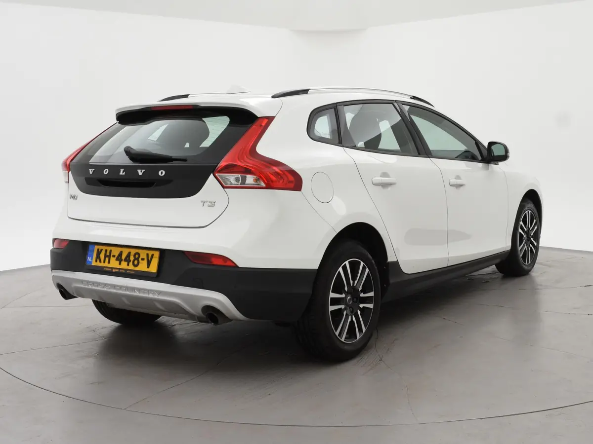 1.5 T3 NORDIC+ 152 PK AUT. *DEALER ONDERHOUDEN* + LED | STOELVERW. | NAVIGATIE
