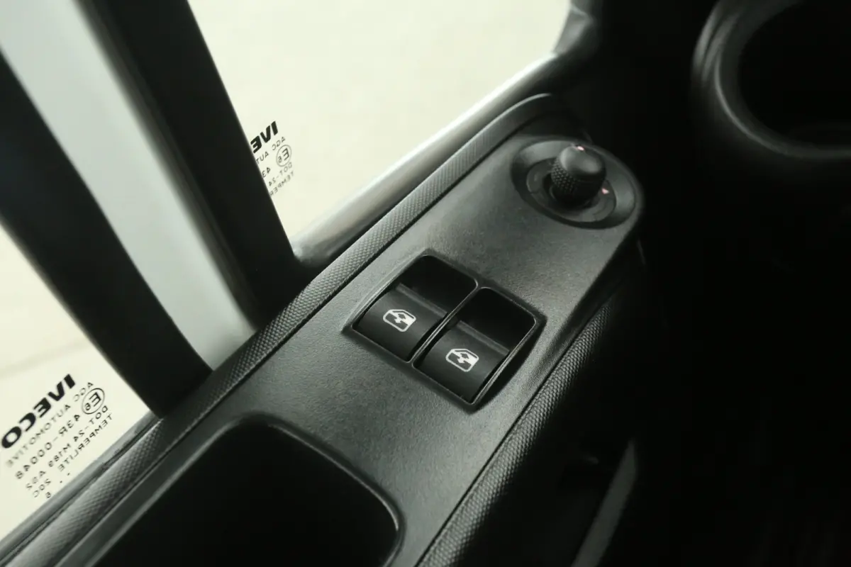 35S15V 2.3 352 L2H2 | 3500KG Trekgew. | Trekhaak | Airco | 3 Zits