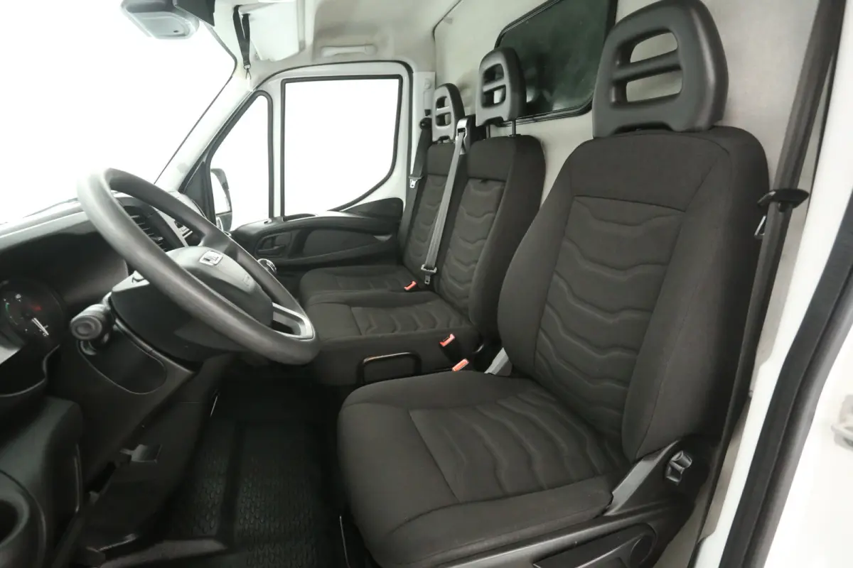 35S15V 2.3 352 L2H2 | 3500KG Trekgew. | Trekhaak | Airco | 3 Zits