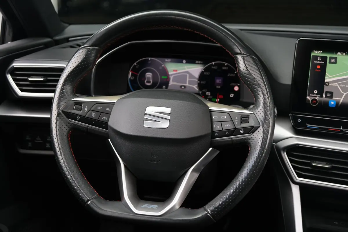 1.4 TSI eHybrid PHEV FR 204PK Pano Alcantara Led Cam Memory Navi