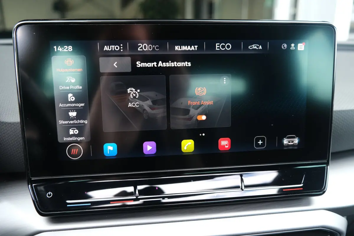 1.4 TSI eHybrid PHEV FR 204PK Pano Alcantara Led Cam Memory Navi
