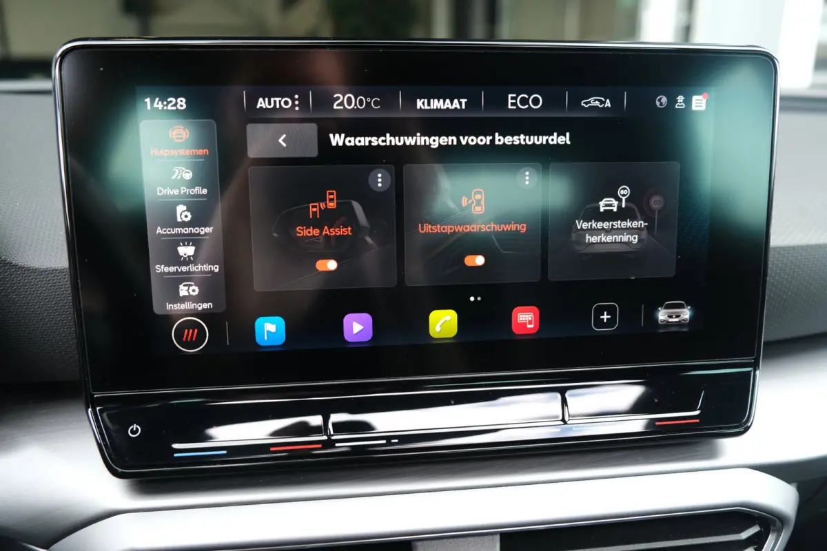 1.4 TSI eHybrid PHEV FR 204PK Pano Alcantara Led Cam Memory Navi