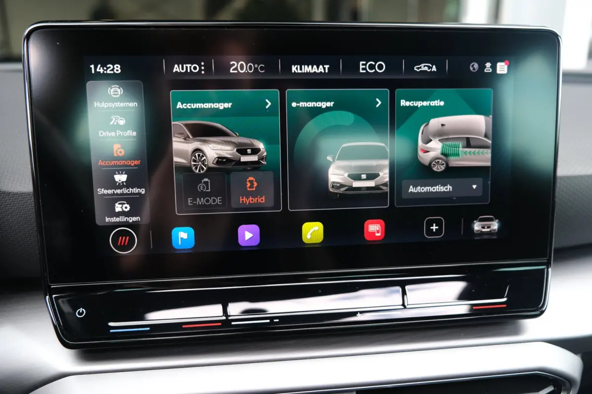 1.4 TSI eHybrid PHEV FR 204PK Pano Alcantara Led Cam Memory Navi